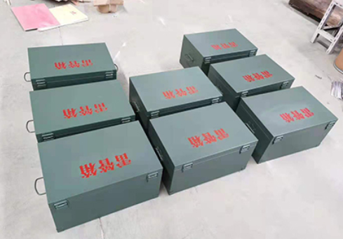 蓬江炸药箱和雷管箱一般是怎么存放的？